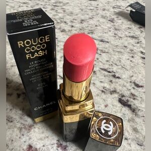 Chanel Rogue Coco Flash Lip Colour